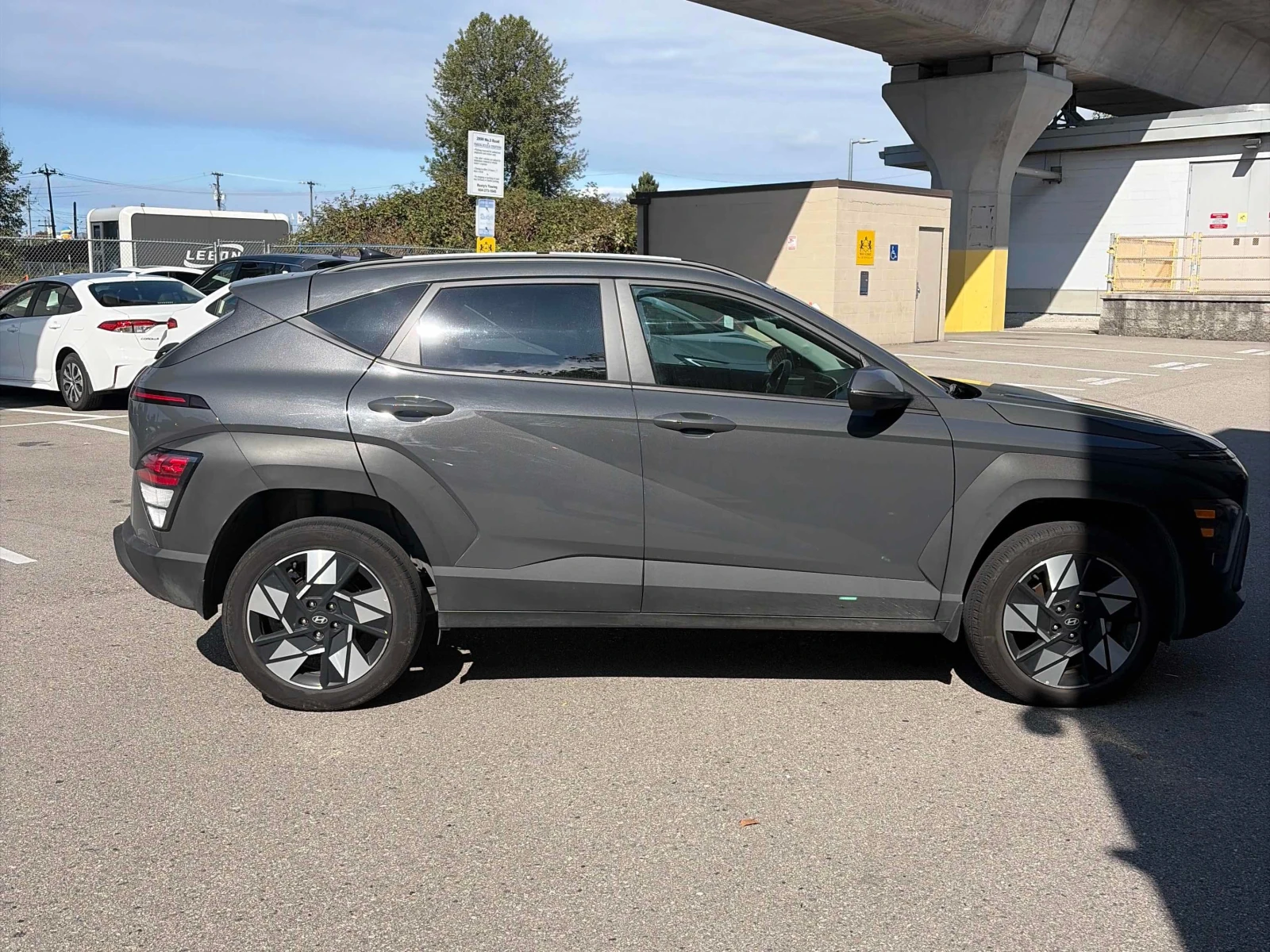 Hyundai Kona Preferred | CARFAX | БЕЗ ИНЦИДЕНТИ, снимка 4 - Автомобили и джипове - 56008067