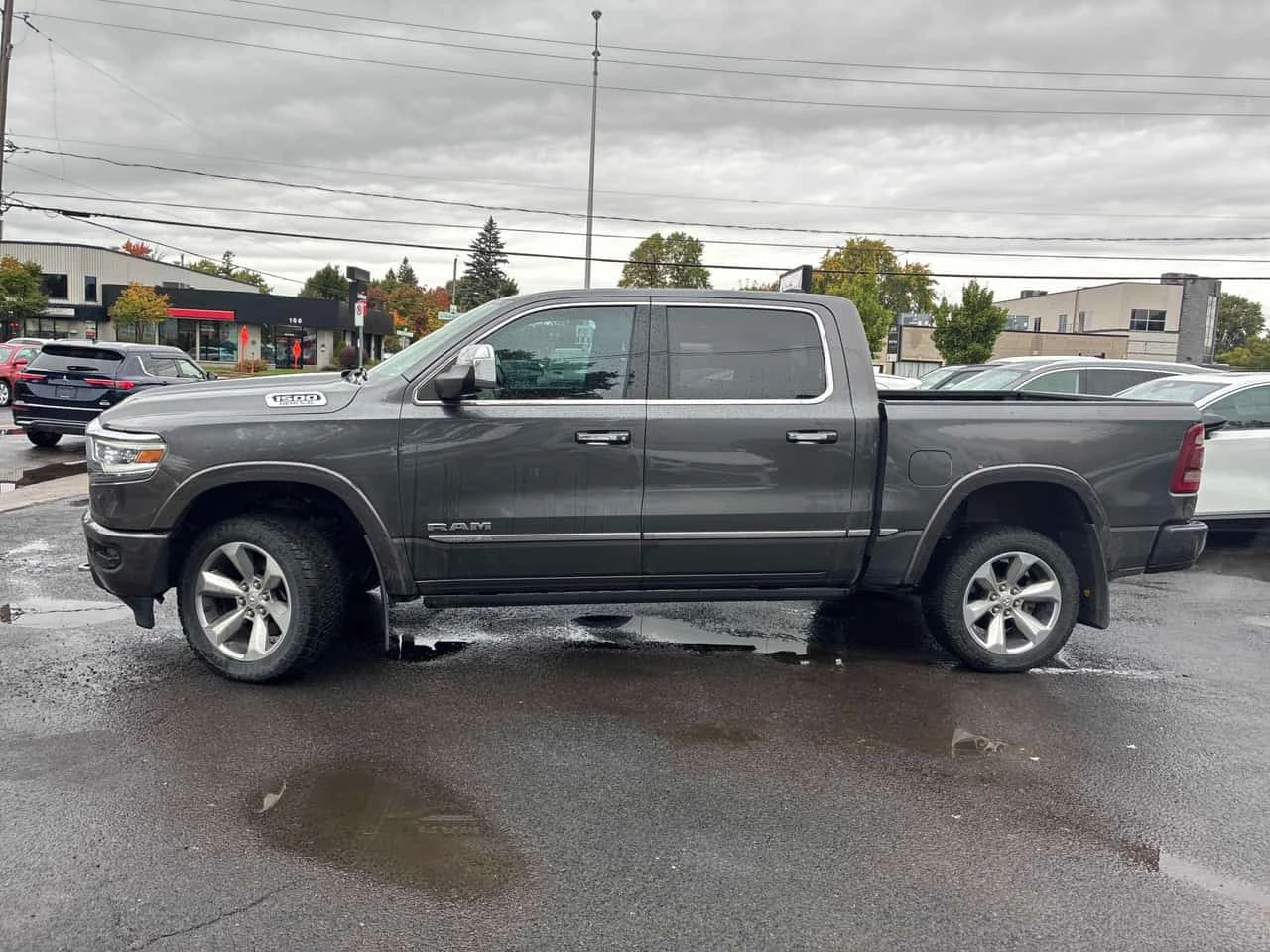 Dodge RAM 1500 * Limited * CARFAX * БЕЗ ПЪРВОНАЧАЛНА ВНОСКА, снимка 3 - Автомобили и джипове - 56332842