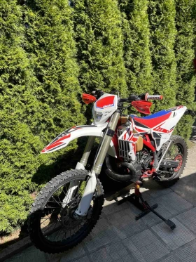 ������ Beta Rr