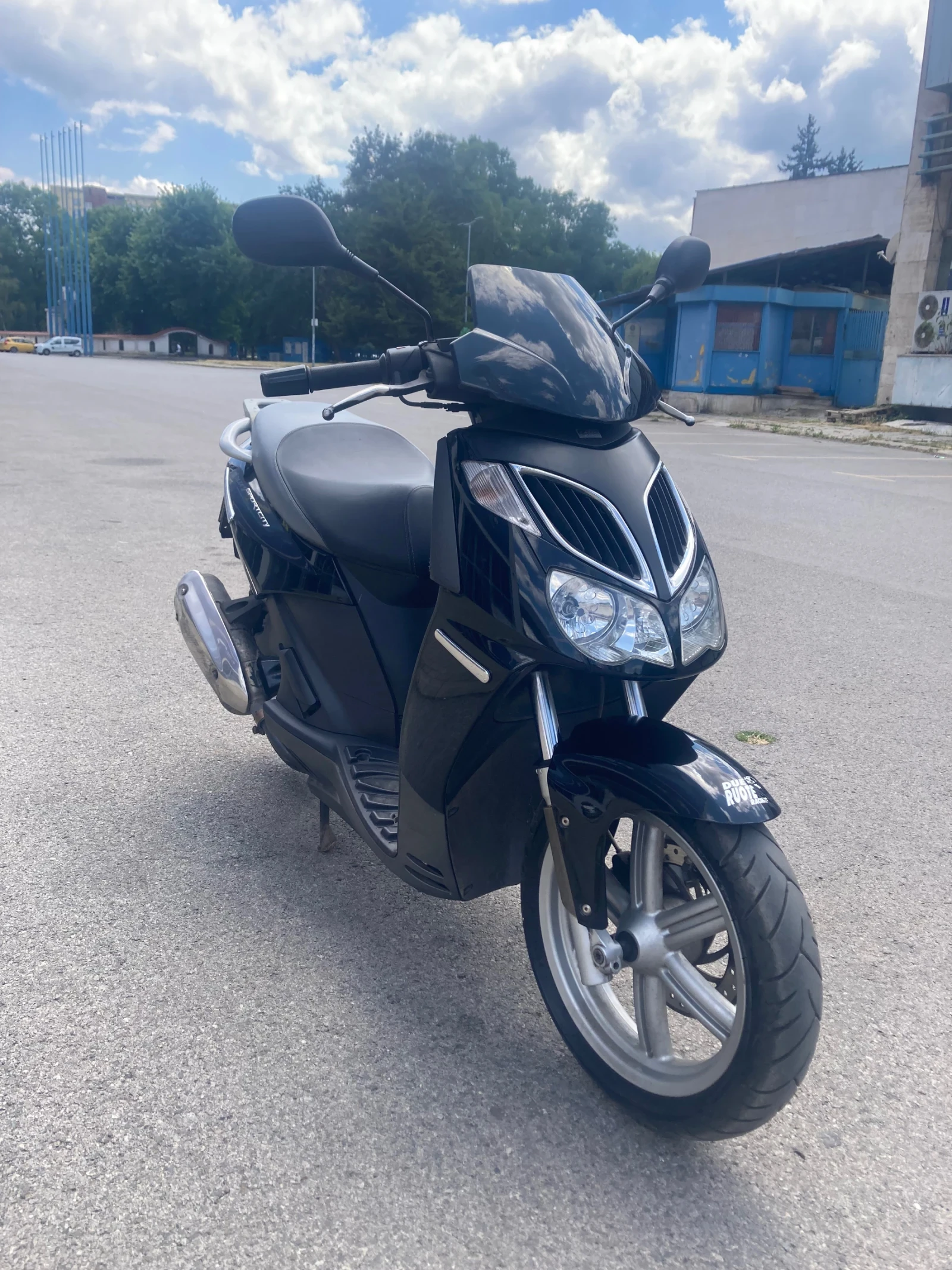 Aprilia 125 Sport city  - изображение 2