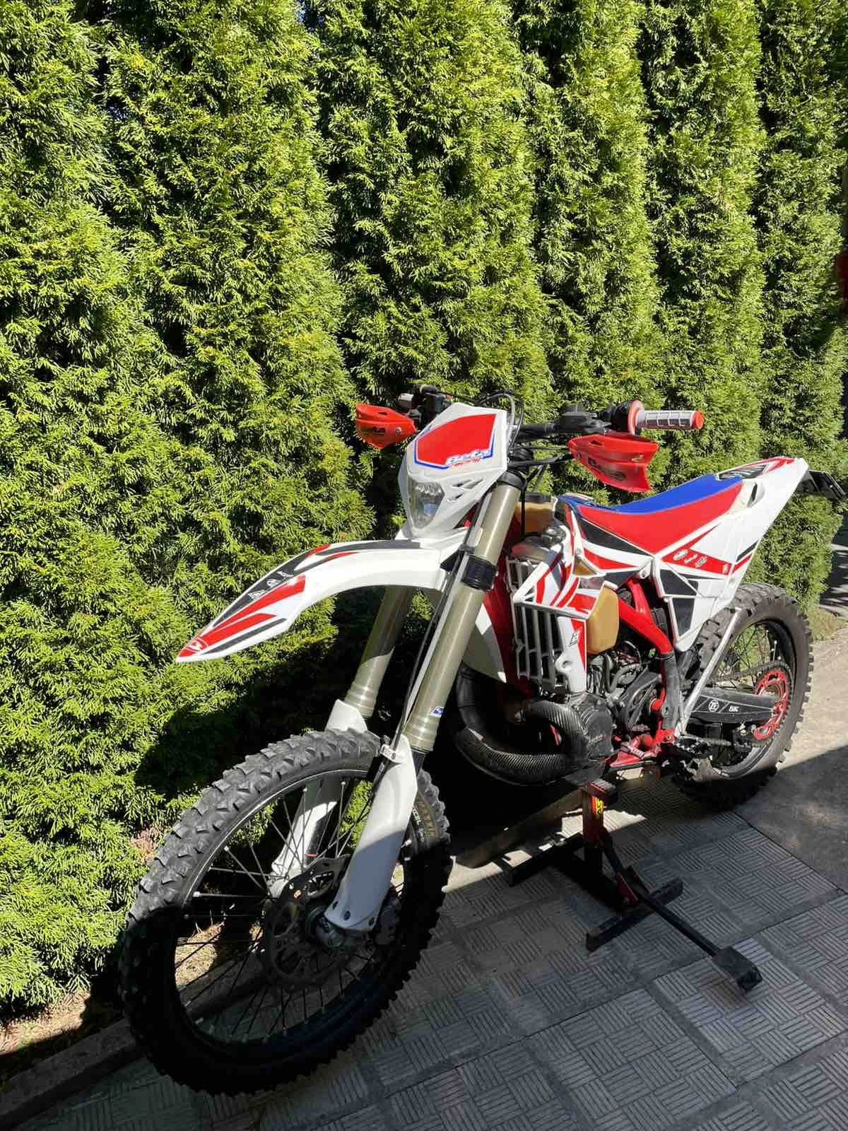 Beta Rr | Mobile.bg � ����������� 1