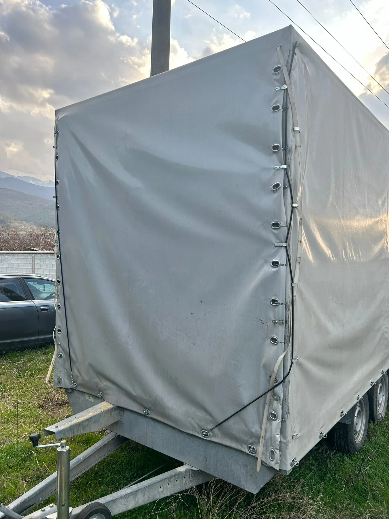 За автомобил Humbaur, снимка 2 - Ремаркета - 53864049