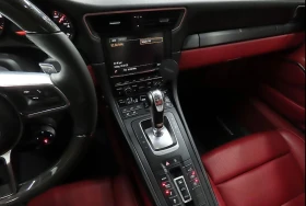 Porsche 911 CARRERA 4 GTS, снимка 8