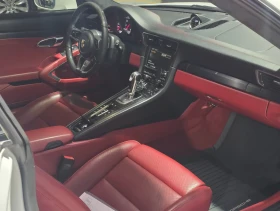 Porsche 911 CARRERA 4 GTS, снимка 10