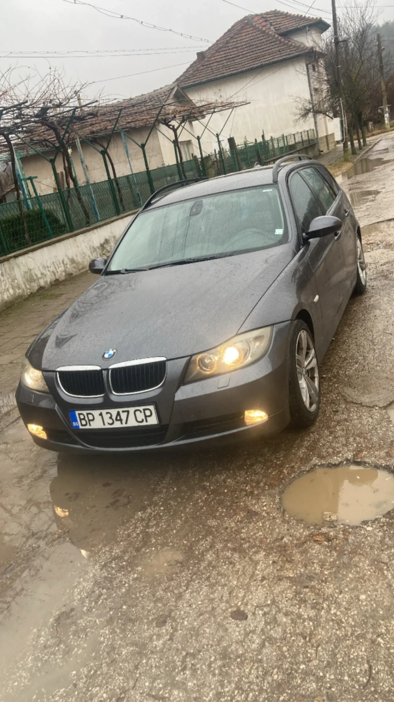 BMW 320 320, снимка 1 - Автомобили и джипове - 48901208