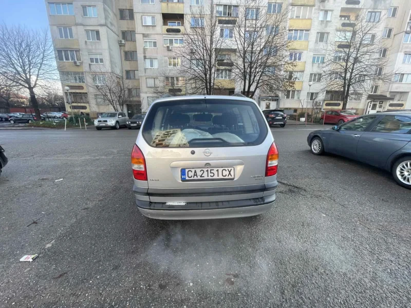 Opel Zafira 1.8 Газ-Бензин 7 местна, снимка 5 - Автомобили и джипове - 48283754