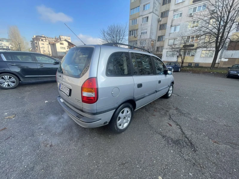 Opel Zafira 1.8 Газ-Бензин 7 местна, снимка 6 - Автомобили и джипове - 48283754