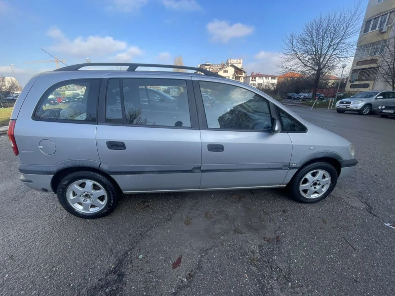 Opel Zafira 1.8 Газ-Бензин 7 местна, снимка 7 - Автомобили и джипове - 48283754