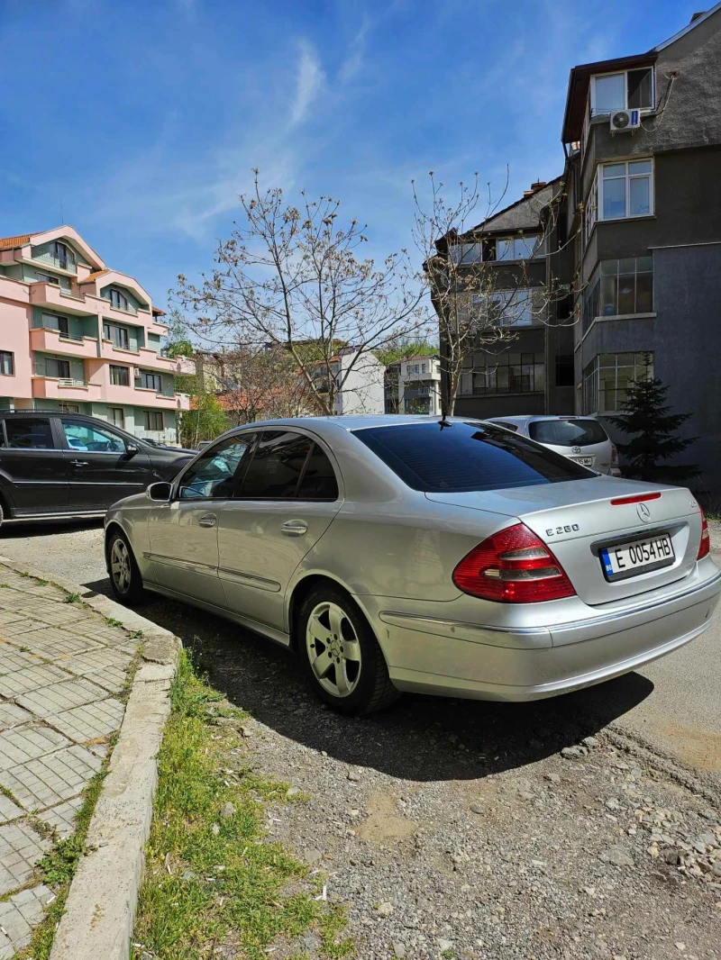 Mercedes-Benz E 280, снимка 8 - Автомобили и джипове - 49228625