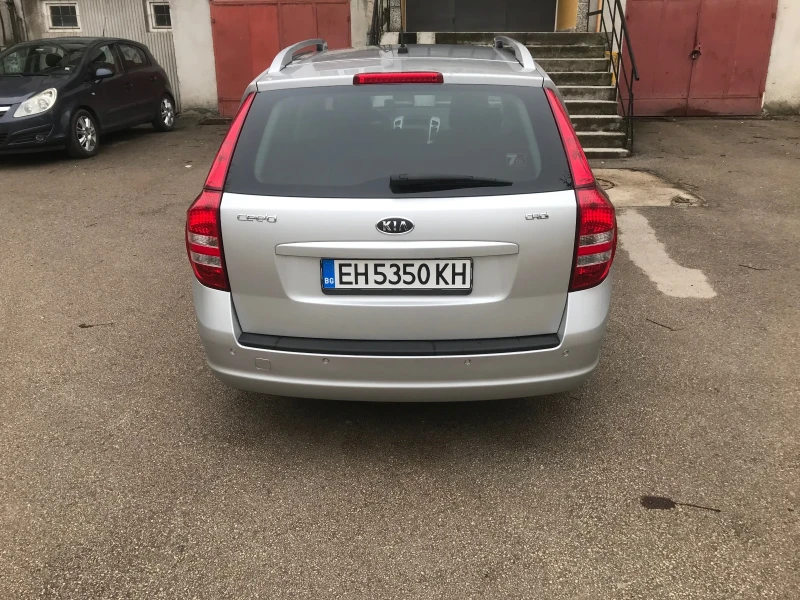 Kia Ceed, снимка 4 - Автомобили и джипове - 52185299