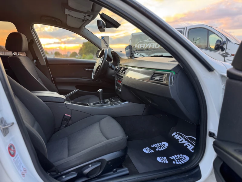 BMW 320 d= SPORT= ПОДГРЕВ= НАВИ= CARPLAY= , снимка 11 - Автомобили и джипове - 51941316