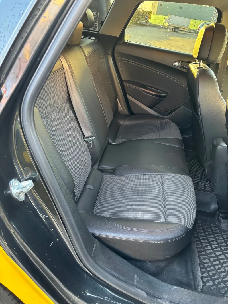 Opel Astra, снимка 8 - Автомобили и джипове - 52481444