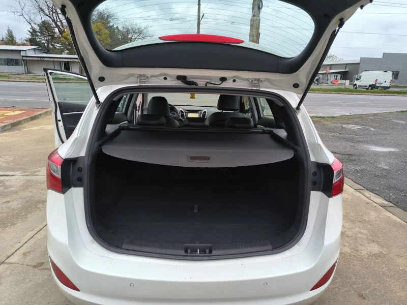 Hyundai I30 1.6d-Navi-Kamera-6sk-Euro-5B, снимка 11 - Автомобили и джипове - 52704165