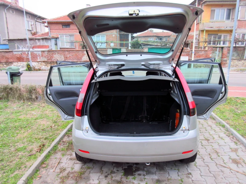 Ford Fiesta 1.4i, снимка 7 - Автомобили и джипове - 52858234