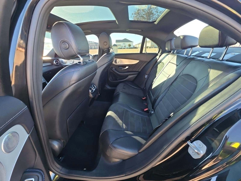 Mercedes-Benz C 300 4MATIC, снимка 8 - Автомобили и джипове - 53406451