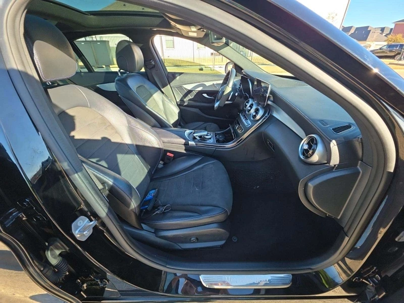 Mercedes-Benz C 300 4MATIC, снимка 6 - Автомобили и джипове - 53406451