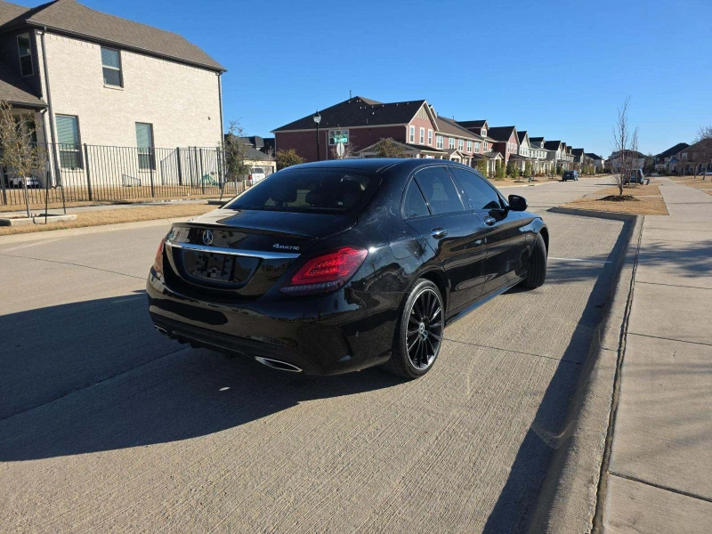 Mercedes-Benz C 300 4MATIC, снимка 3 - Автомобили и джипове - 53406451
