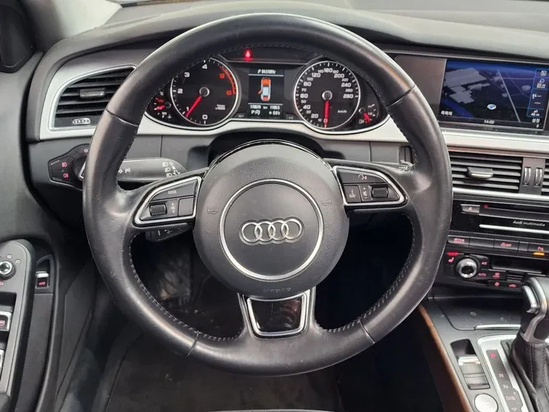 Audi A4 2.0 TDI Quattro, снимка 13 - Автомобили и джипове - 55009824