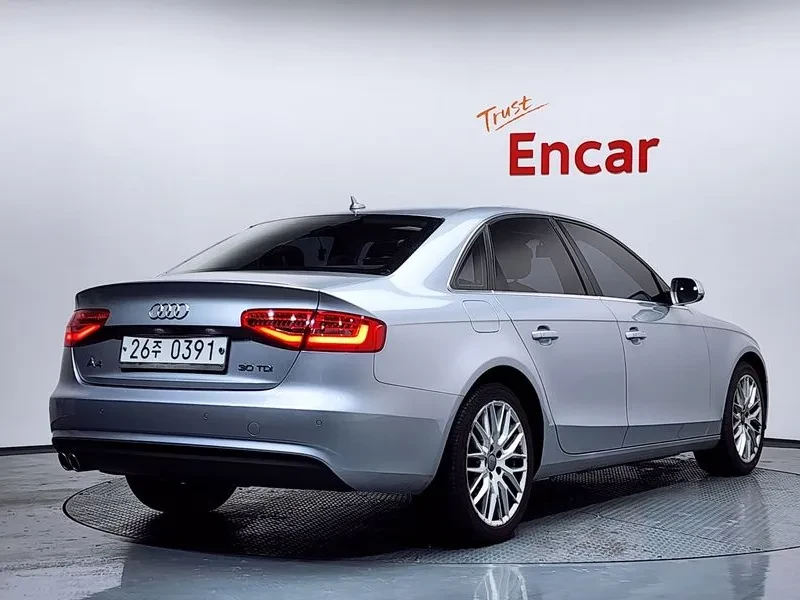 Audi A4 2.0 TDI Quattro, снимка 2 - Автомобили и джипове - 55009824