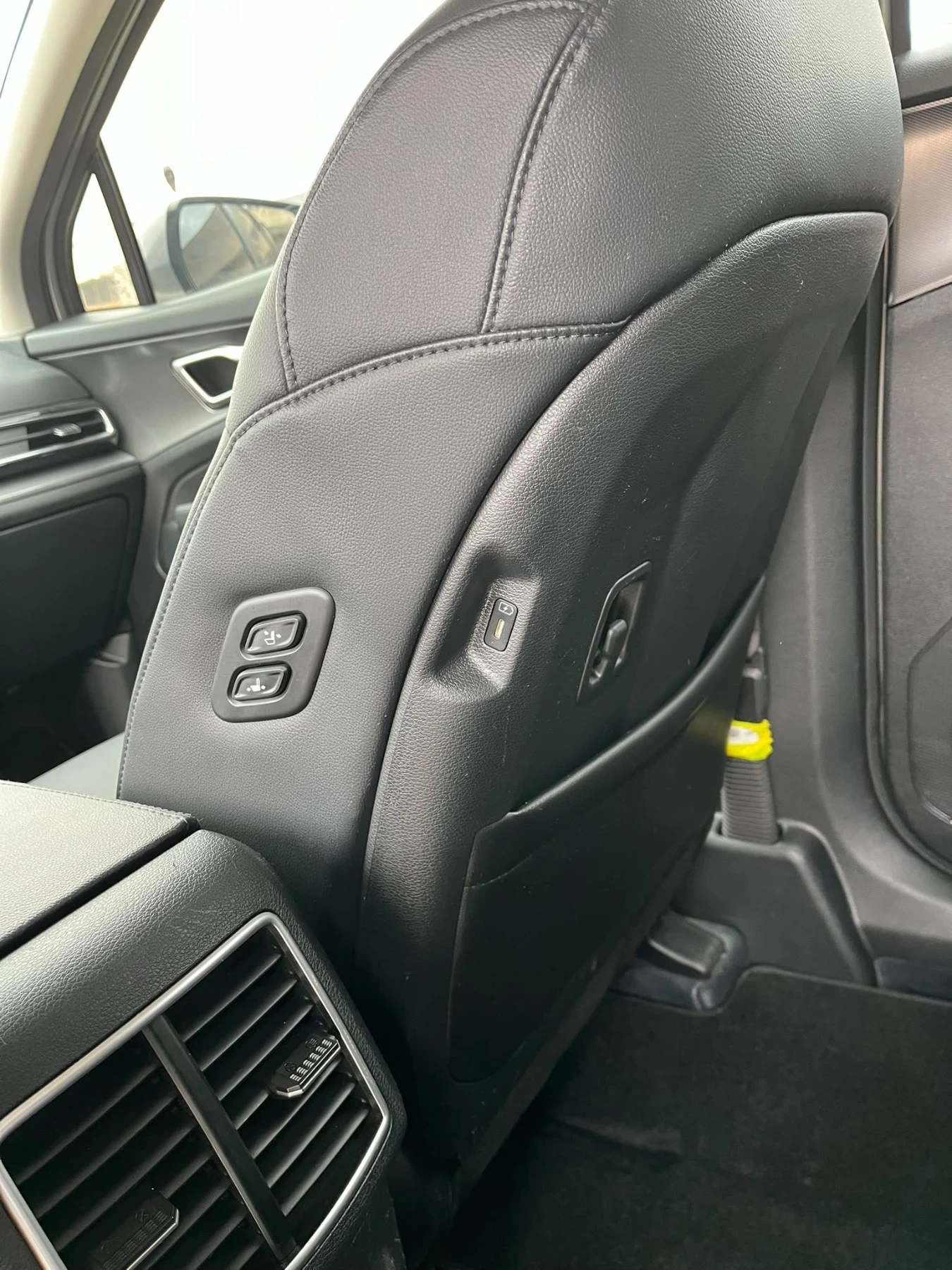 Kia Sportage 2.0LPG , снимка 16 - Автомобили и джипове - 54386322