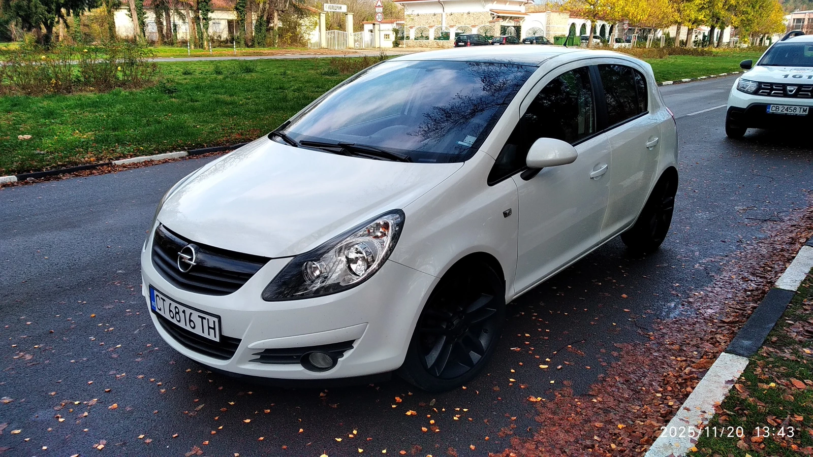 Opel Corsa 1.4 Color Edition  | Mobile.bg   4