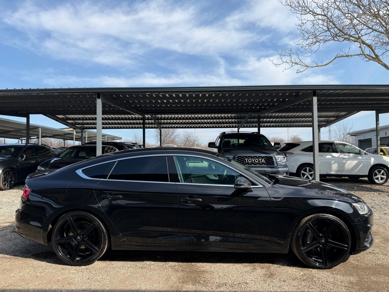 Audi A5 Sportback/3.0TDI/4x4/Keyless/Камера/Дистроник, снимка 4 - Автомобили и джипове - 53698323