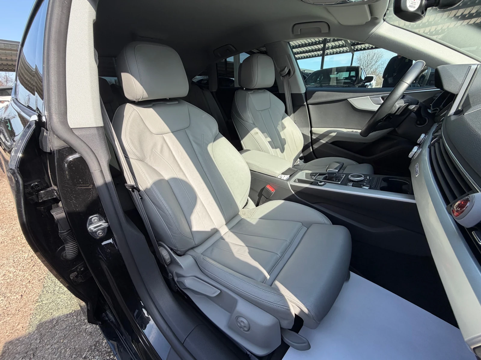 Audi A5 Sportback/3.0TDI/4x4/Keyless/Камера/Дистроник, снимка 11 - Автомобили и джипове - 53698323