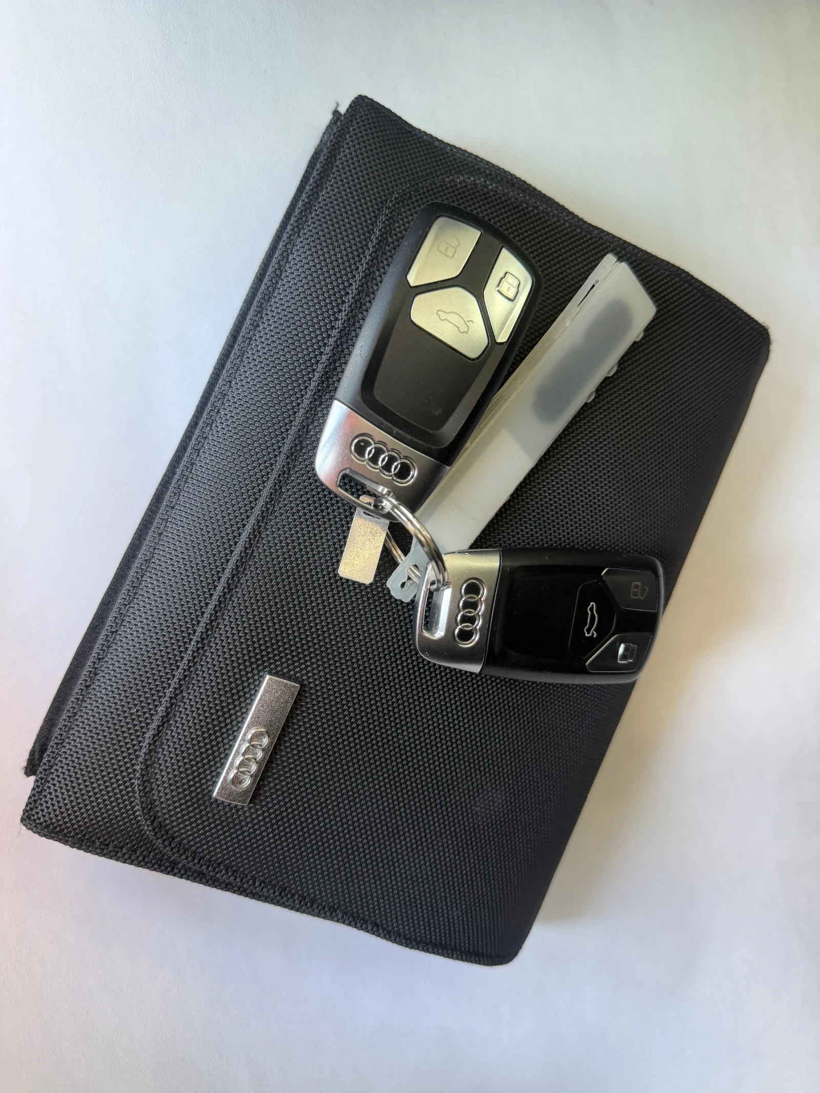 Audi A5 Sportback/3.0TDI/4x4/Keyless/Камера/Дистроник, снимка 16 - Автомобили и джипове - 53698323