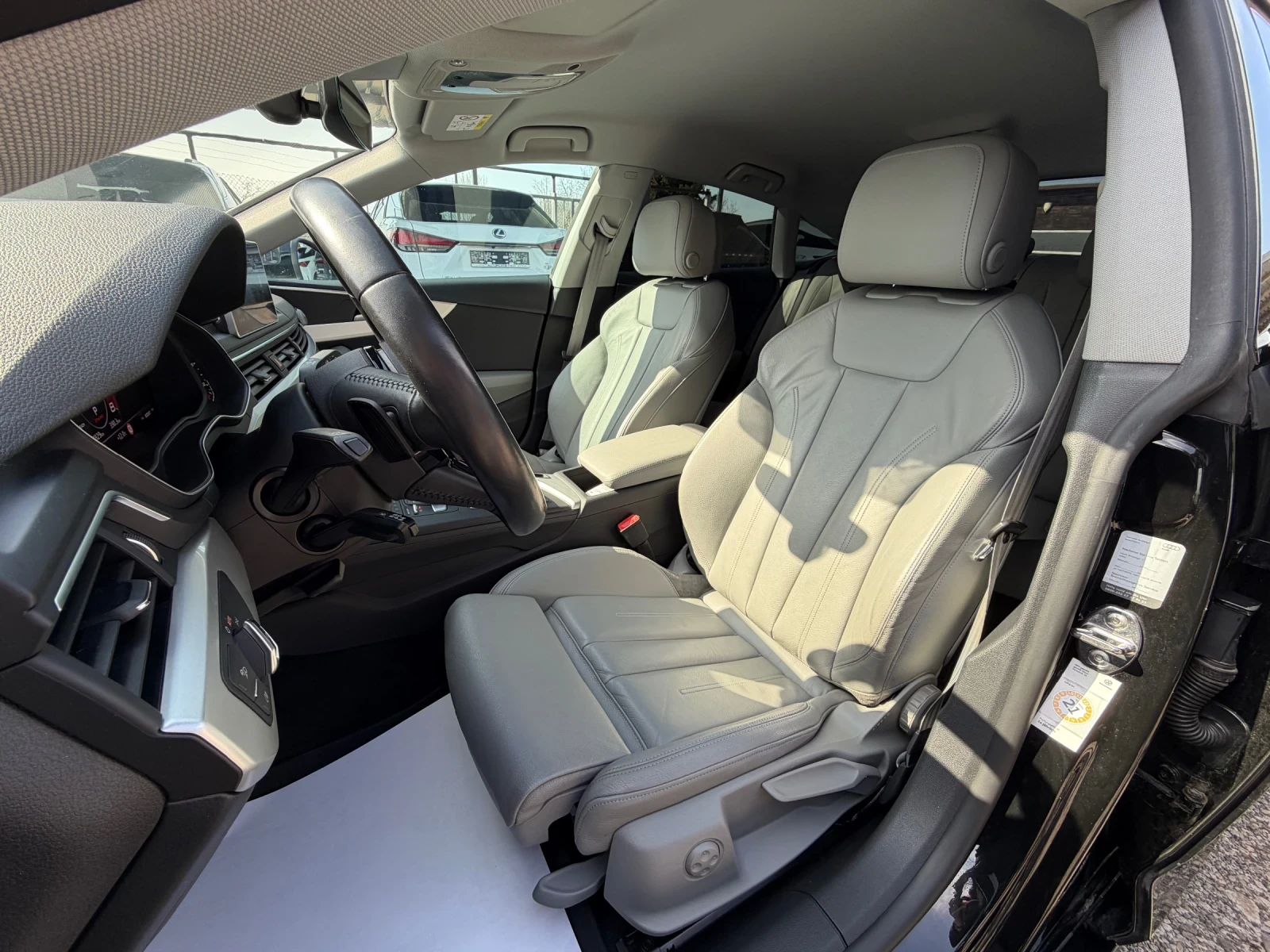 Audi A5 Sportback/3.0TDI/4x4/Keyless/Камера/Дистроник, снимка 9 - Автомобили и джипове - 53698323