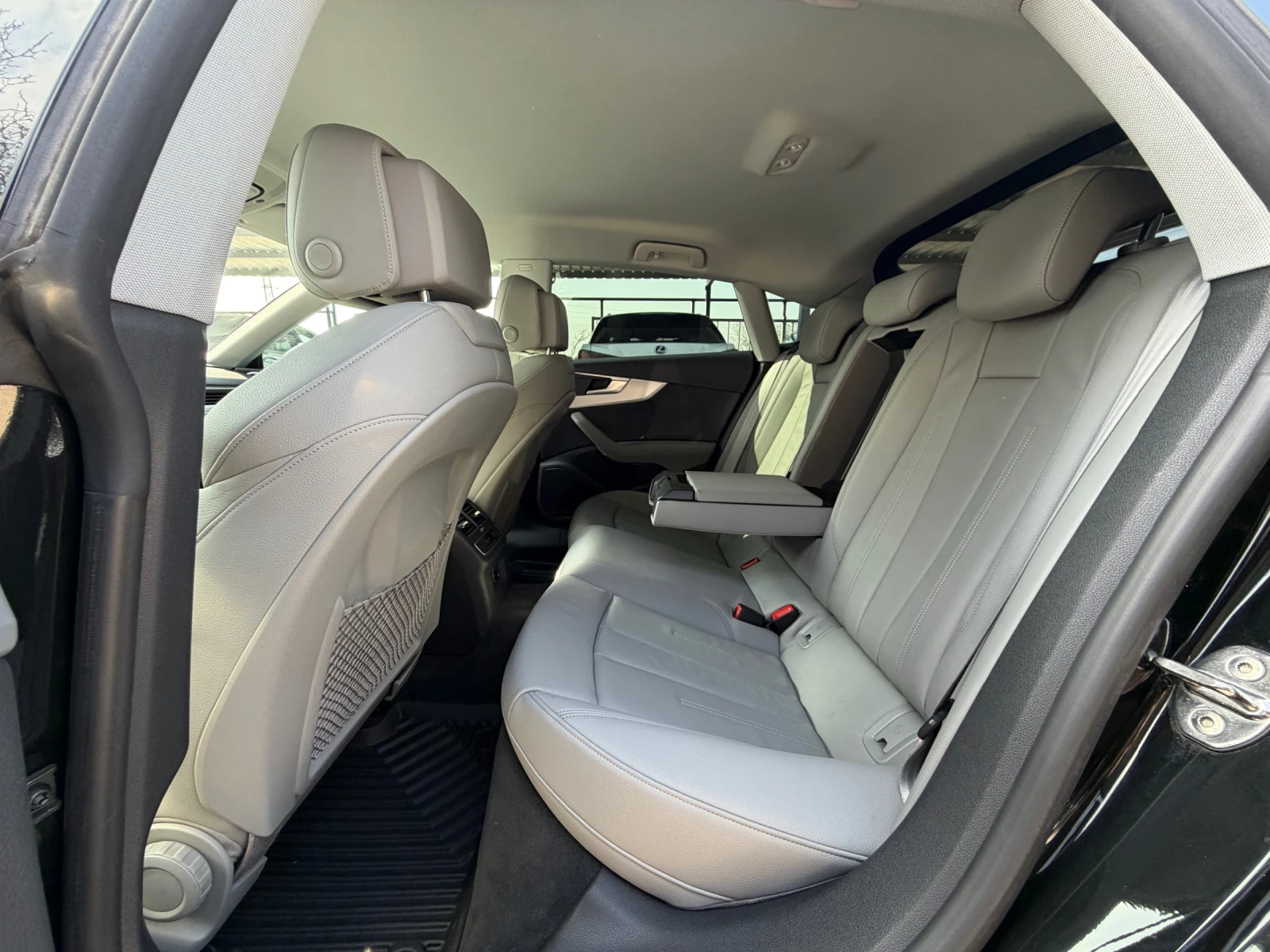 Audi A5 Sportback/3.0TDI/4x4/Keyless/Камера/Дистроник, снимка 10 - Автомобили и джипове - 53698323