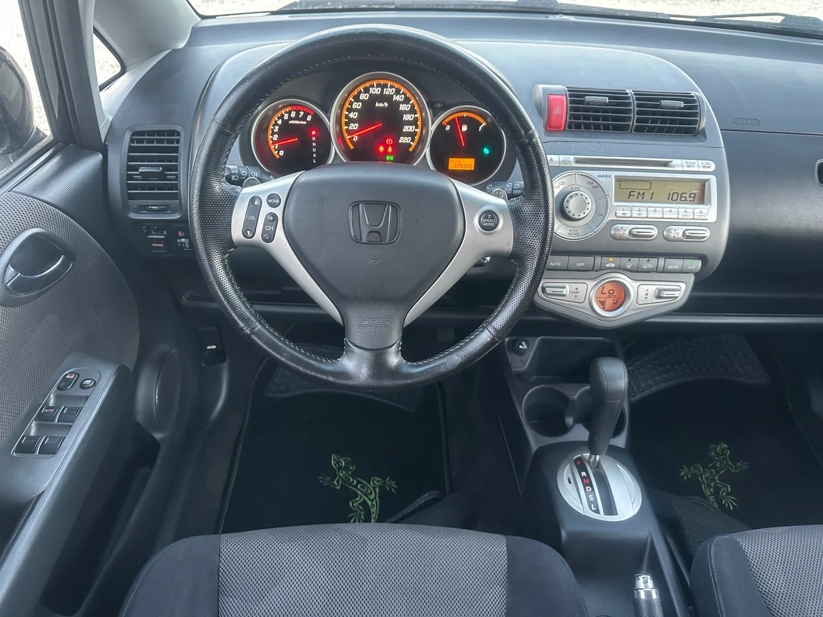 Honda Jazz 1.4/AUTOMAT//SPORT//FACELIFT//, снимка 12 - Автомобили и джипове - 54704207