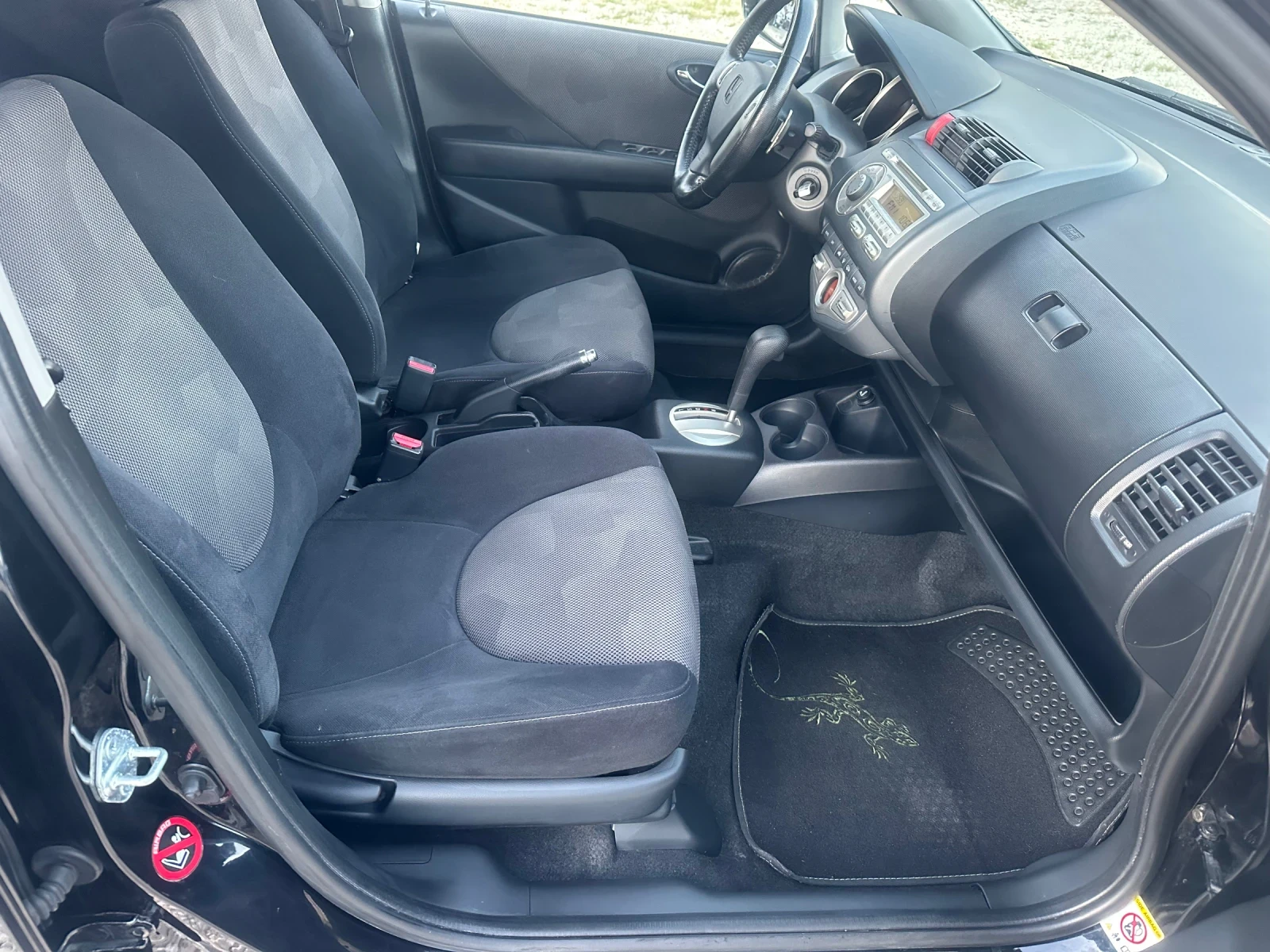 Honda Jazz 1.4/AUTOMAT//SPORT//FACELIFT//, снимка 14 - Автомобили и джипове - 54704207
