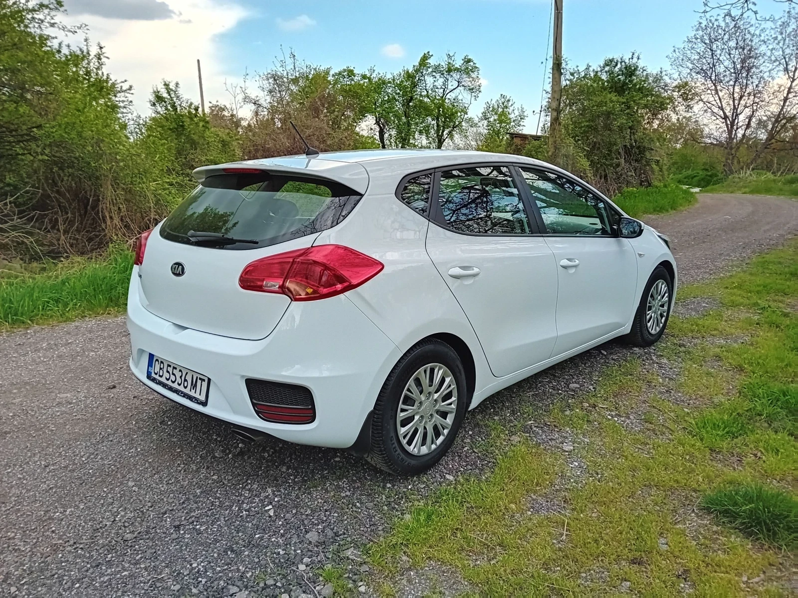 Kia Ceed 1.6 БЕНЗИН, снимка 6 - Автомобили и джипове - 54752149