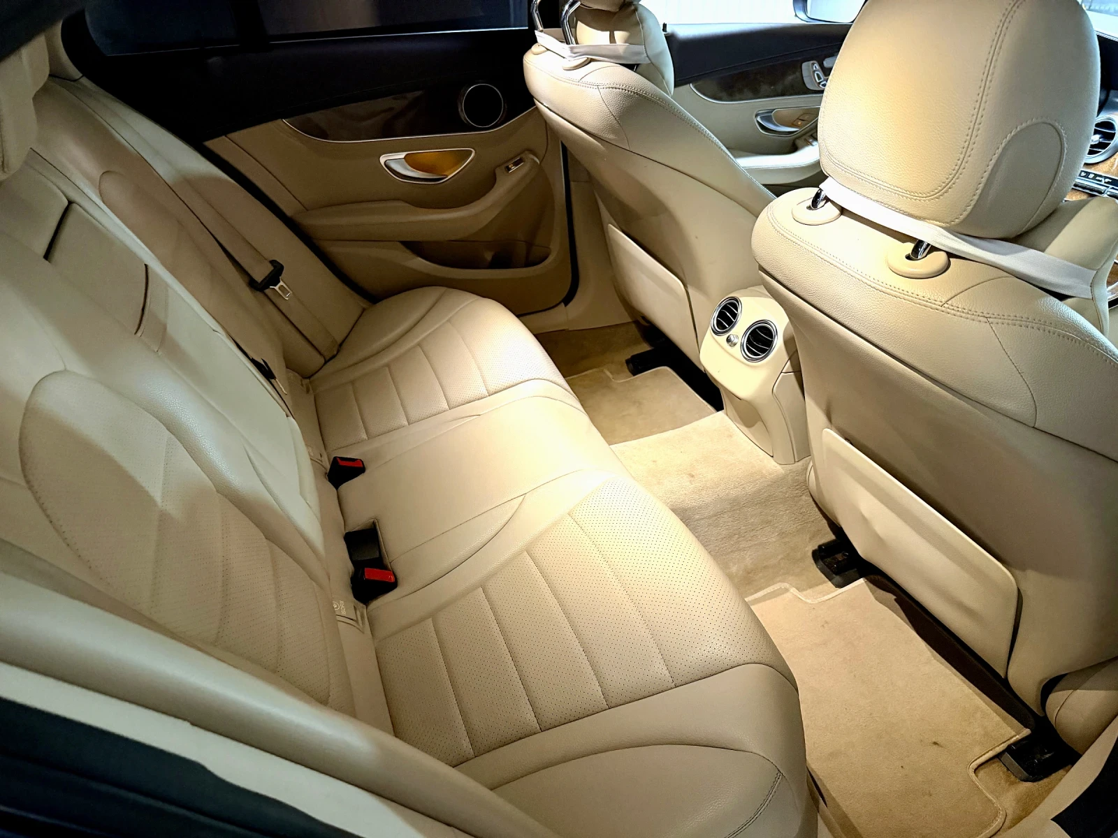 Mercedes-Benz C 300 2Turbo| Впечатляващо качество| 245к.с| Изживяване, снимка 11 - Автомобили и джипове - 55736686