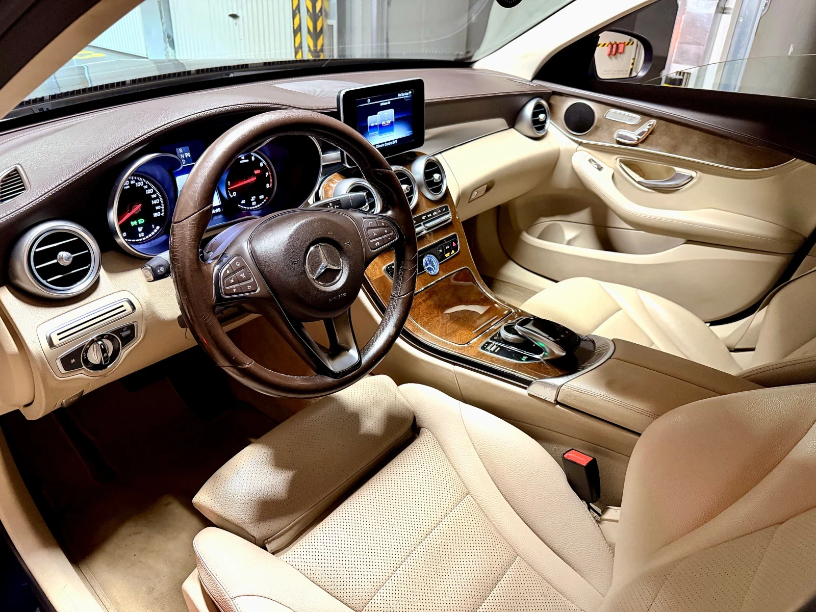Mercedes-Benz C 300 2Turbo| Впечатляващо качество| 245к.с| Изживяване, снимка 9 - Автомобили и джипове - 55736686