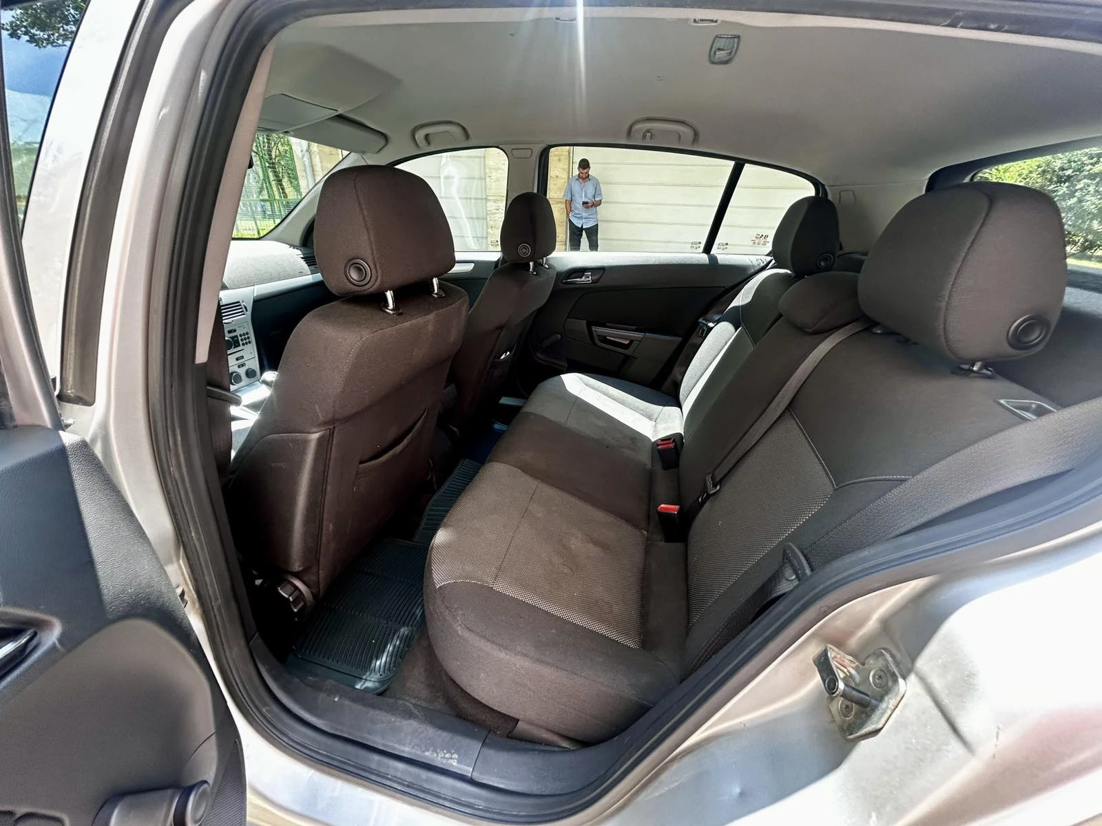 Opel Astra 1.7CDTI, снимка 10 - Автомобили и джипове - 55146192