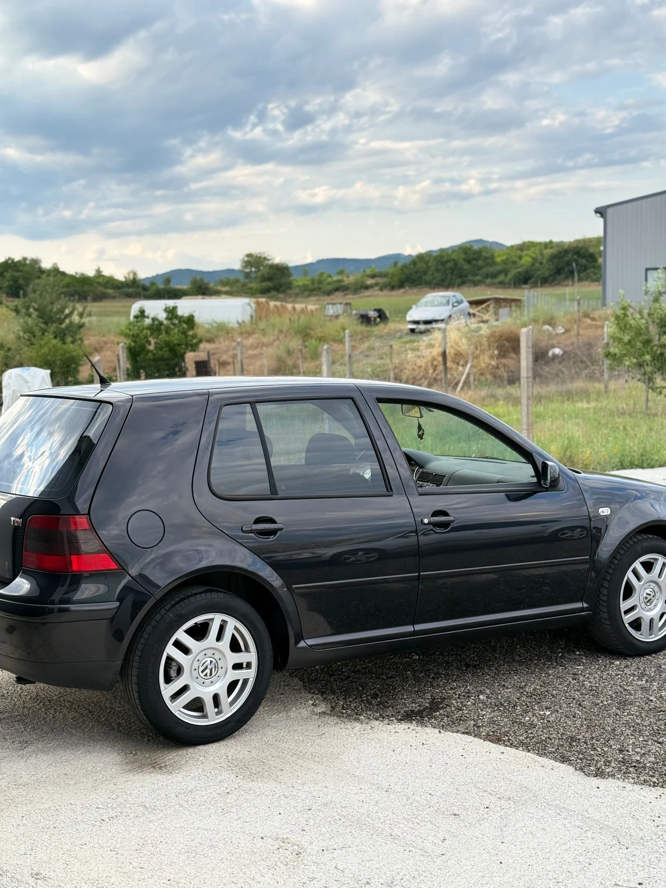 VW Golf, снимка 5 - Автомобили и джипове - 55181504