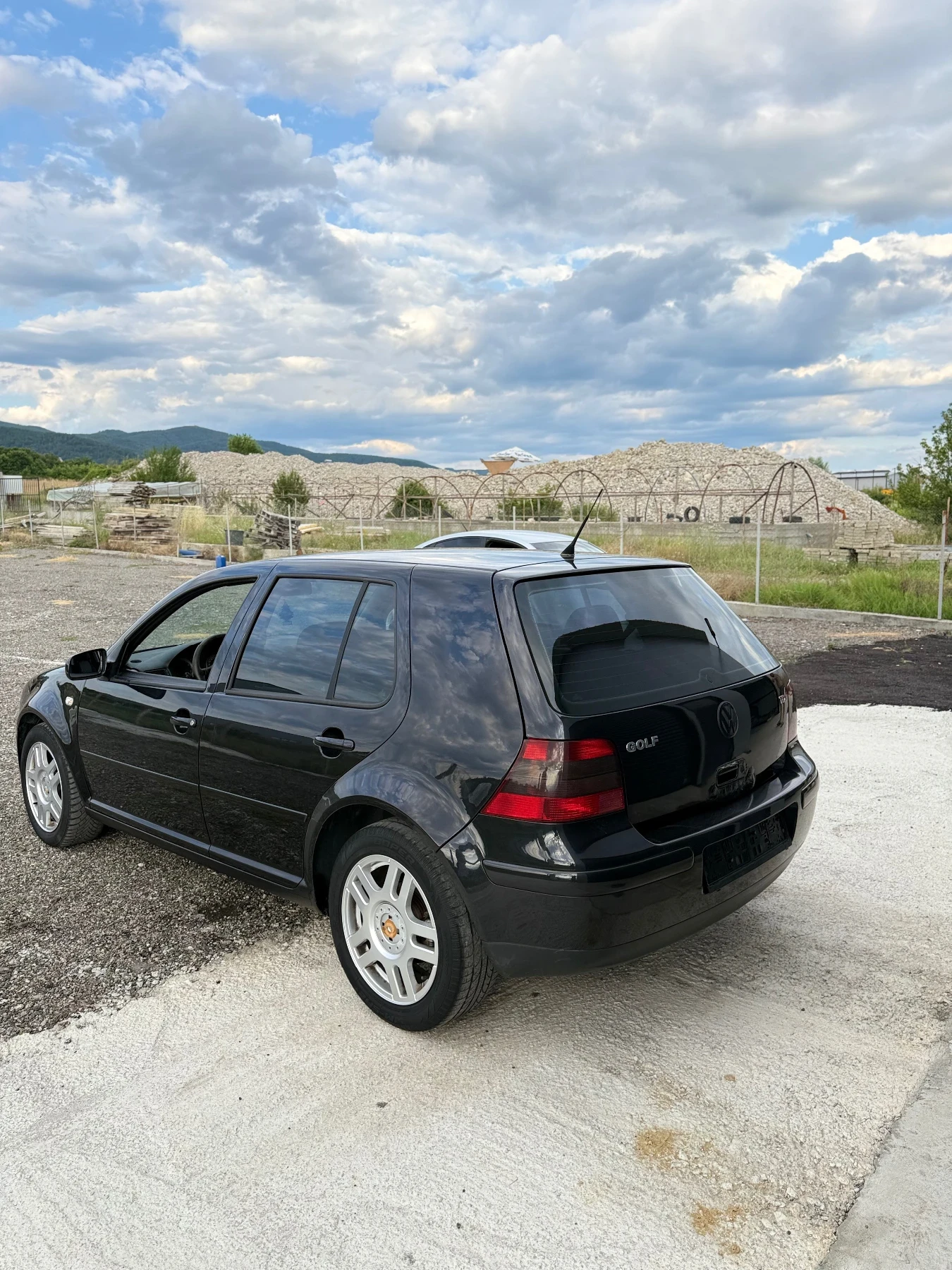 VW Golf, снимка 3 - Автомобили и джипове - 55181504
