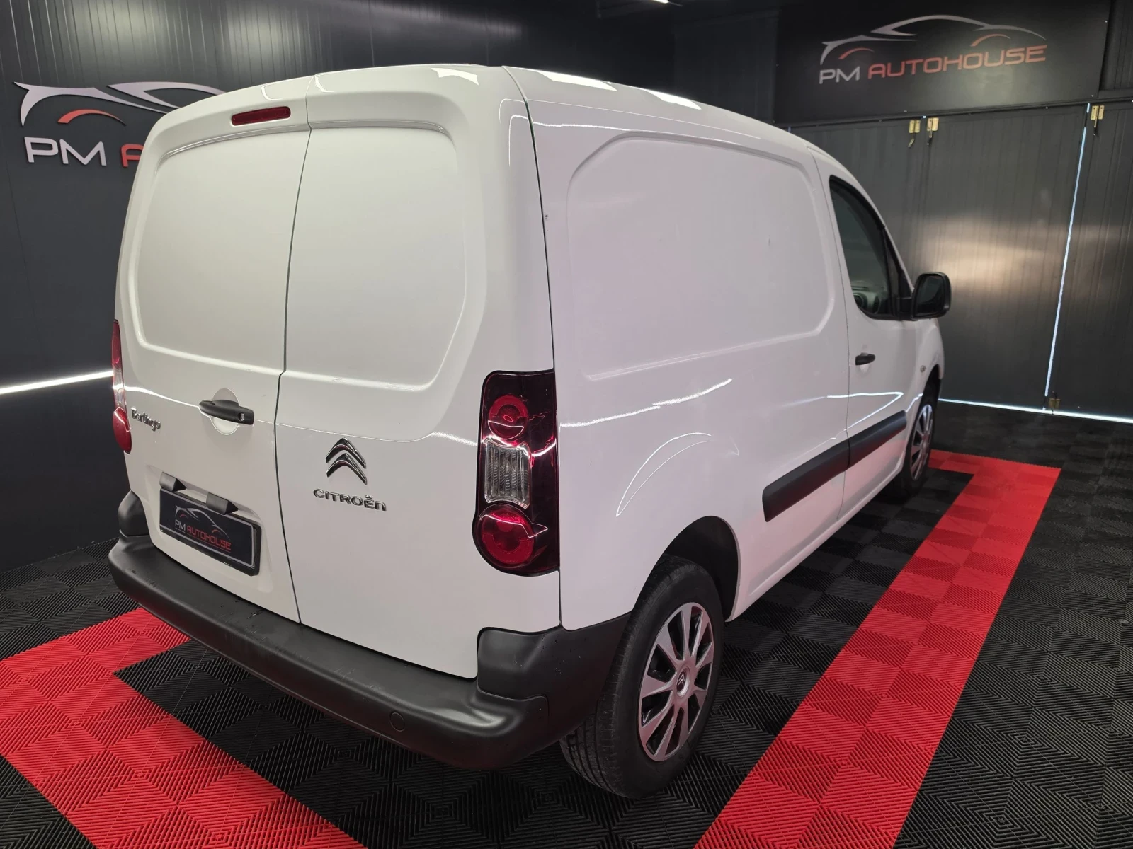 Citroen Berlingo 1.6HDI* 75к.с* КЛИМА* 2016г.* РЕГИСТРИРАН* , снимка 4 - Автомобили и джипове - 55207941