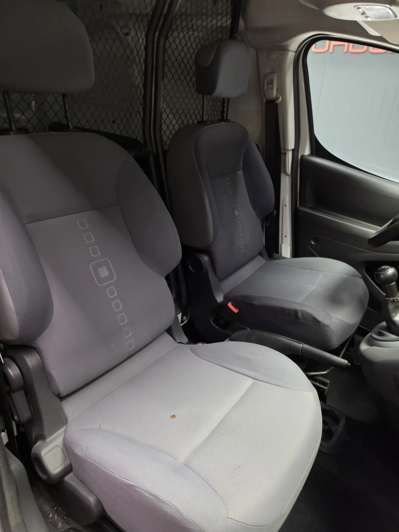 Citroen Berlingo 1.6HDI* 75к.с* КЛИМА* 2016г.* РЕГИСТРИРАН* , снимка 7 - Автомобили и джипове - 55207941