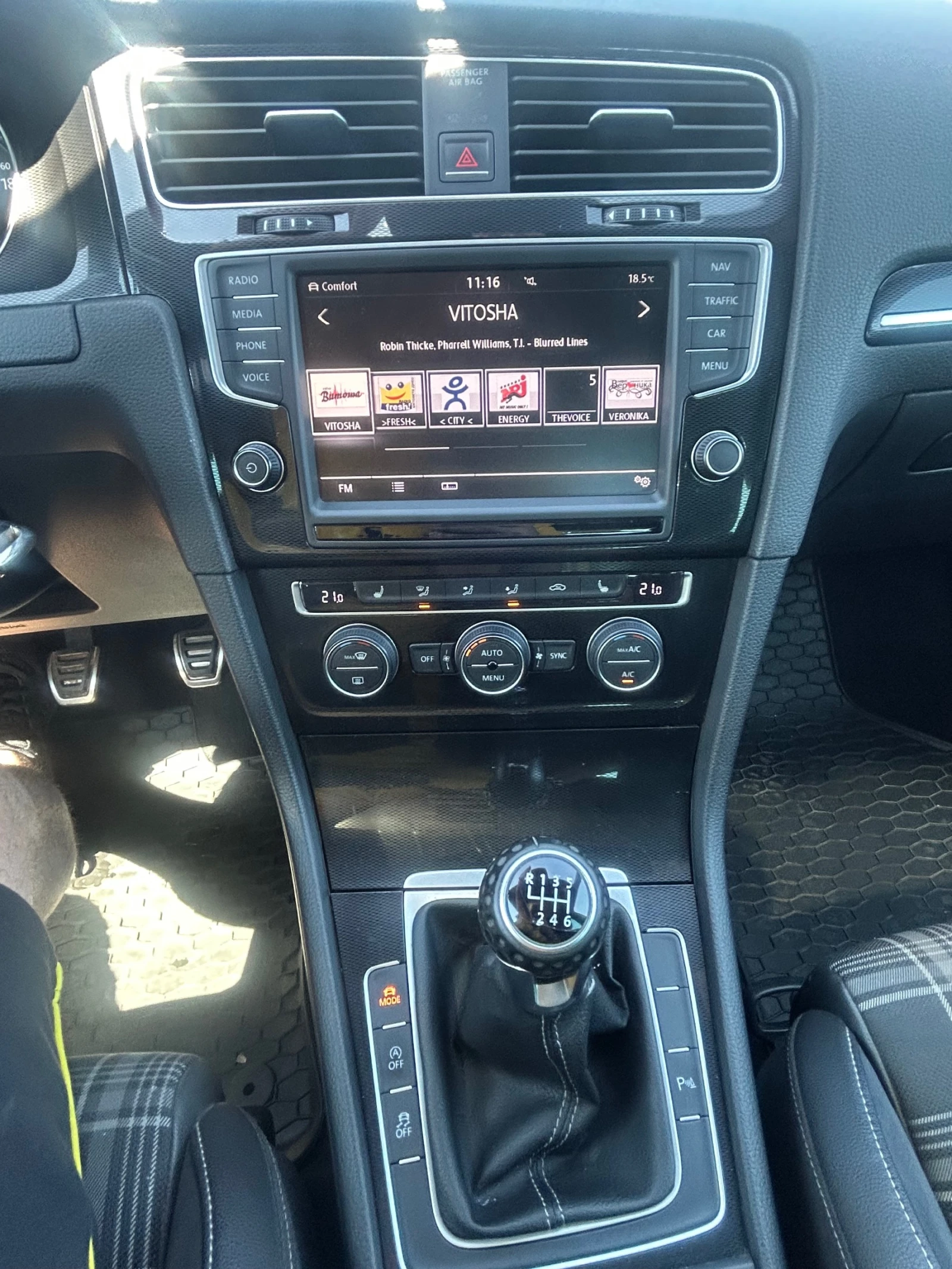 VW Golf GTD* PANO* TOP, снимка 8 - Автомобили и джипове - 55267023