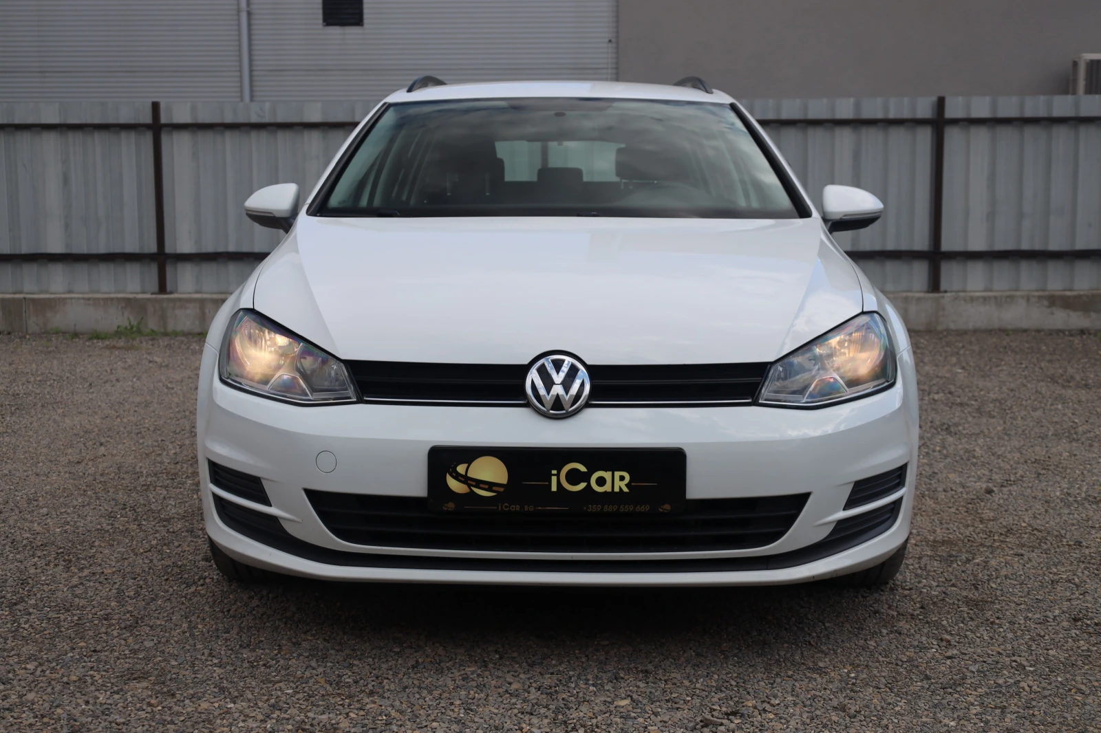 Volkswagen Golf 1.6TDI 4Motion Combi Klima StartStop AHK 6Sp