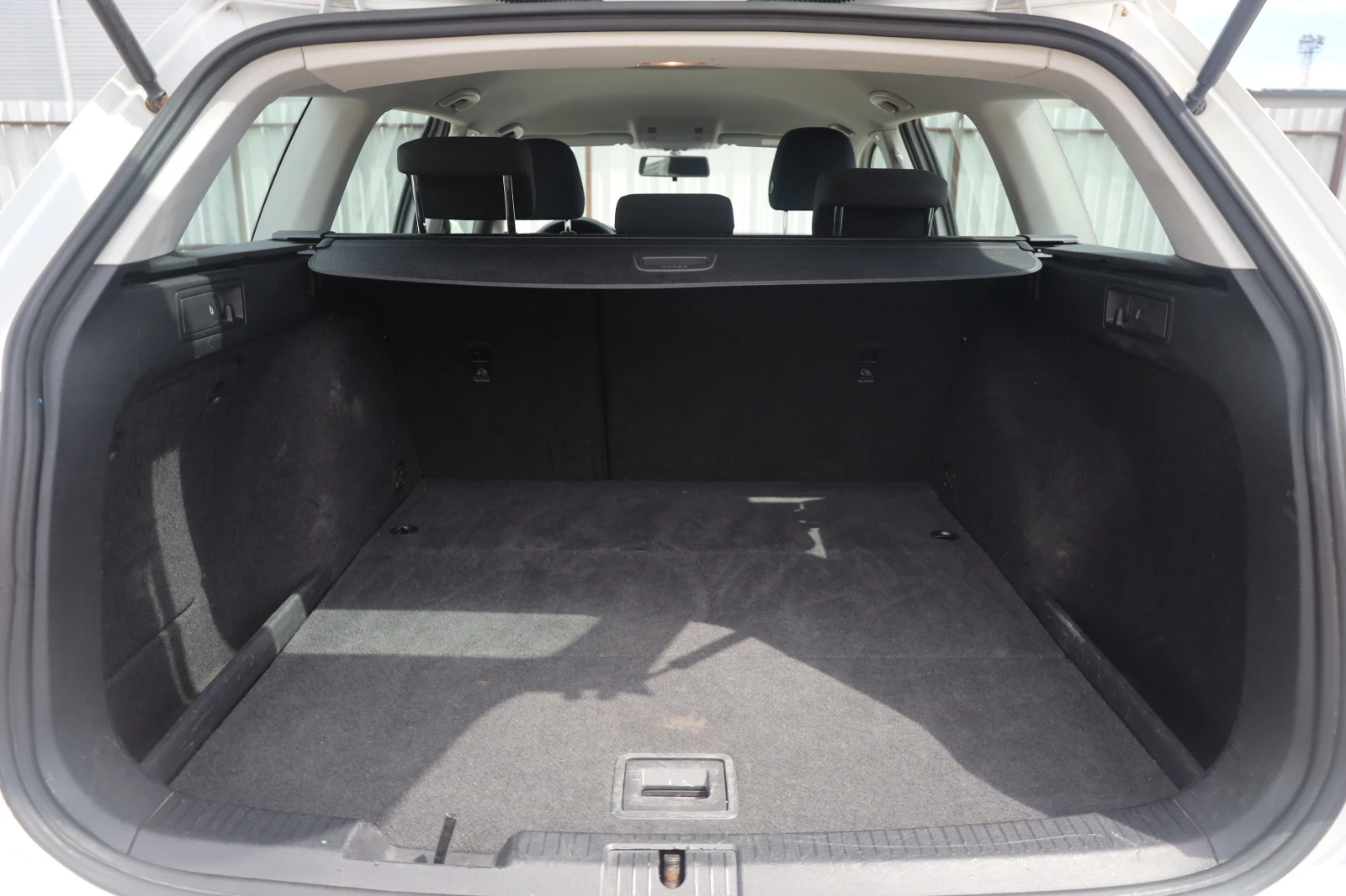 Volkswagen Golf 1.6TDI 4Motion Combi Klima StartStop AHK 6Sp