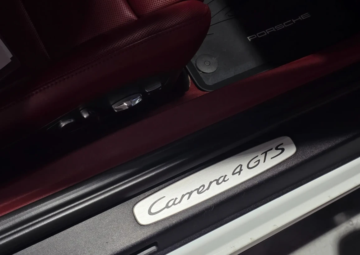 Porsche 911 CARRERA 4 GTS, снимка 11 - Автомобили и джипове - 55504969