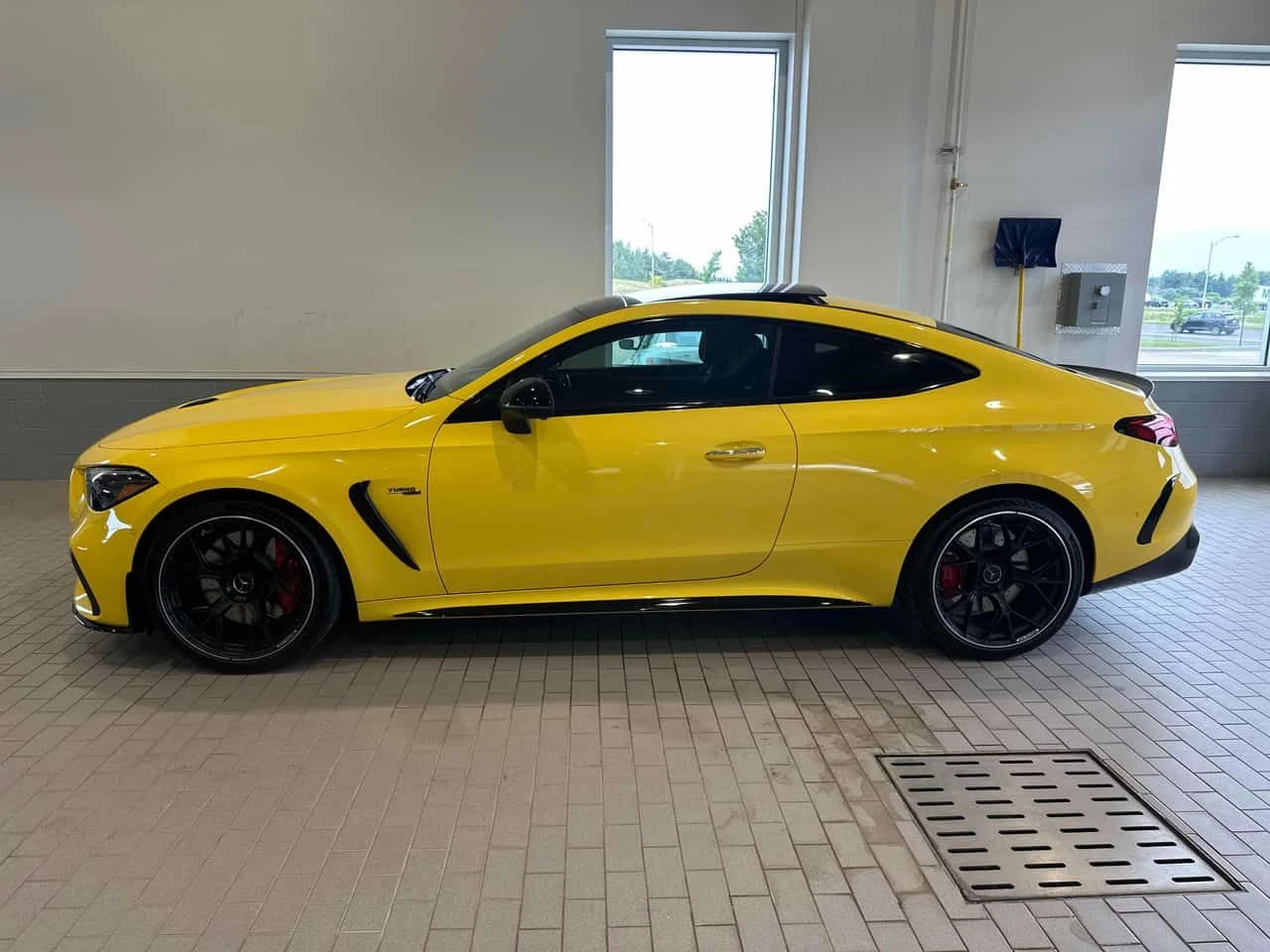 Mercedes-Benz CLE * AMG 53 * АВТОКРЕДИТ БЕЗ ПЪРВОНАЧАЛНА ВНОСКА* , снимка 2 - Автомобили и джипове - 55507089