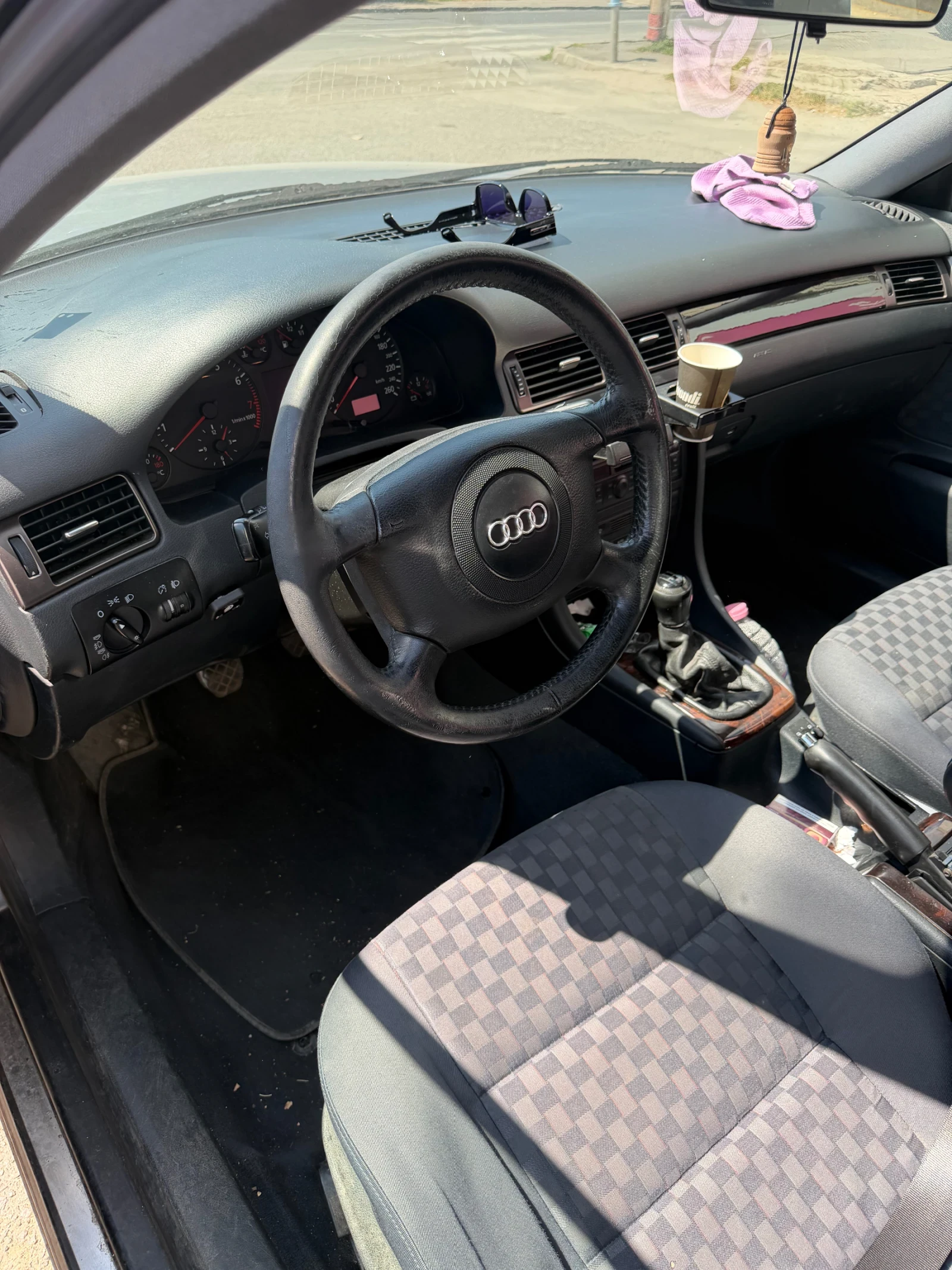 Audi A6 1.8 T, снимка 6 - Автомобили и джипове - 55930315