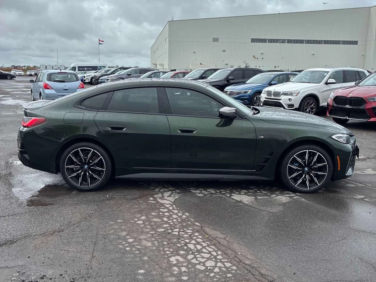 BMW i4 M50  CARFAX, снимка 3 - Автомобили и джипове - 56333907