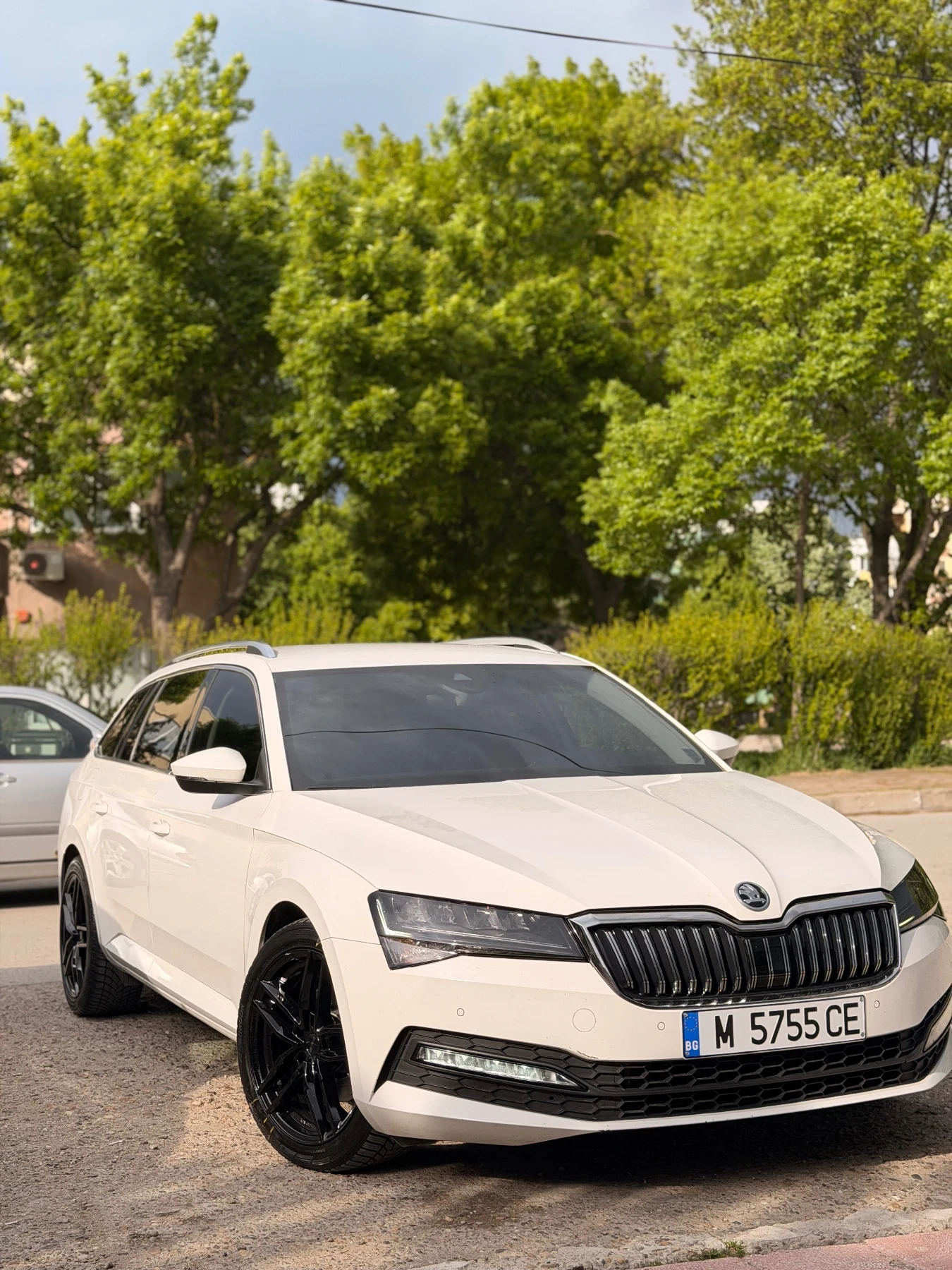 Skoda Superb 2.0TDI* Keyless* DIGITAL, снимка 7 - Автомобили и джипове - 56433642