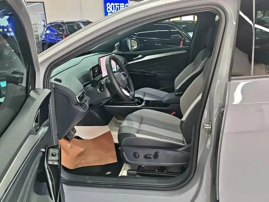 VW ID.4, снимка 8 - Автомобили и джипове - 56685150