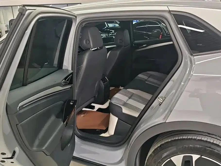 VW ID.4, снимка 10 - Автомобили и джипове - 56685150